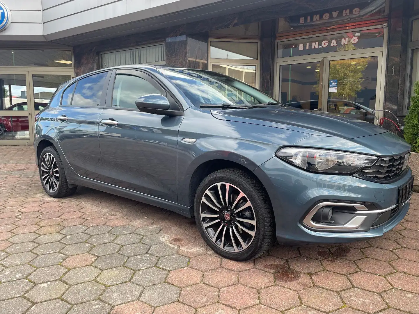 Fiat Tipo City Life 1,5 Hybrid Automatik Tech-Paket Blau - 2