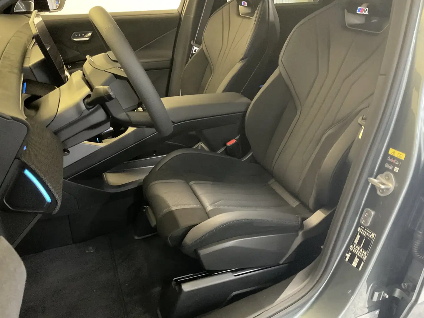 BMW iX3 40 sDrive Grün - 2