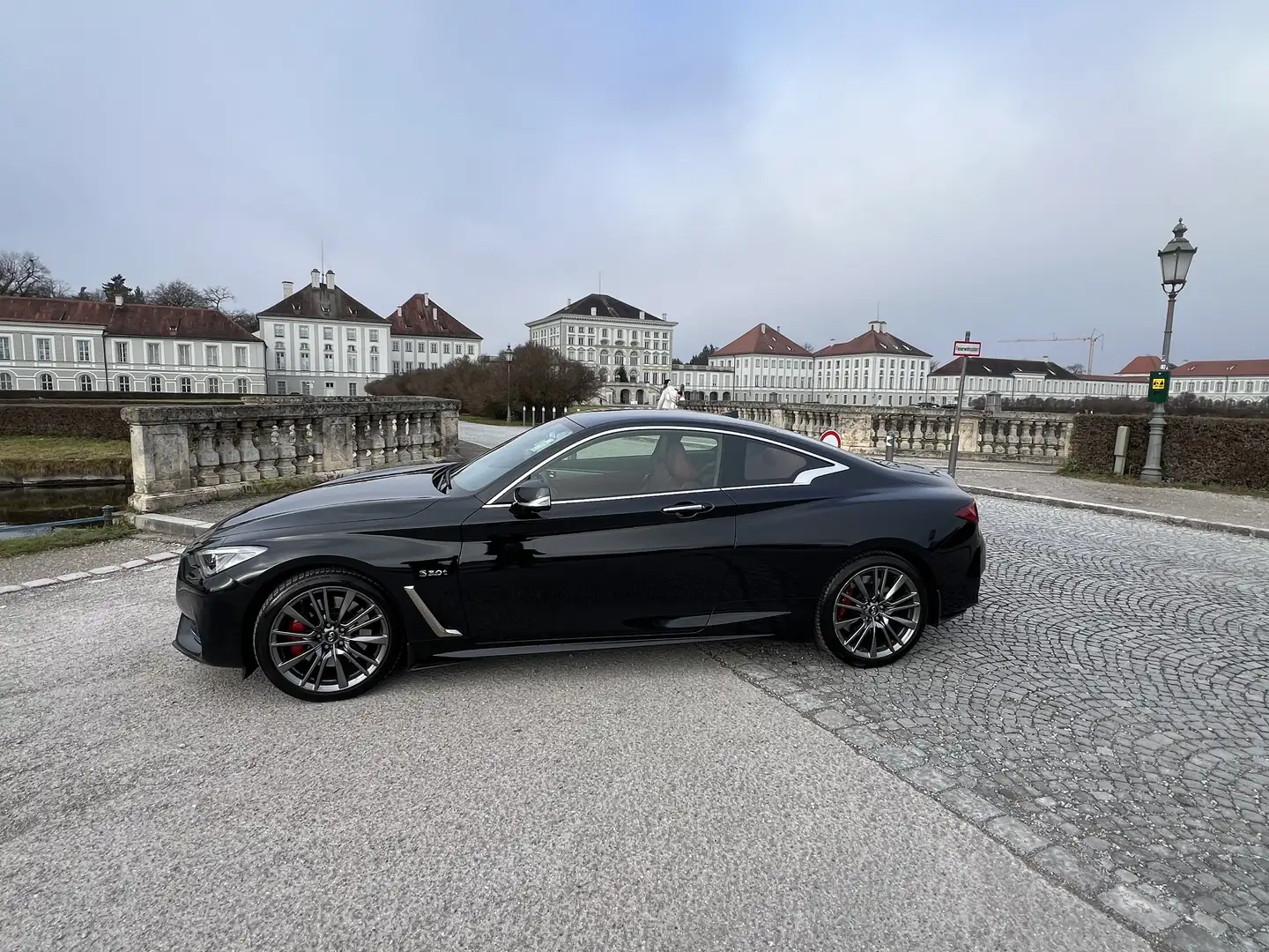 Infiniti Q60 Q60S 3.0t Coupe Aut. AWD Sport - 2