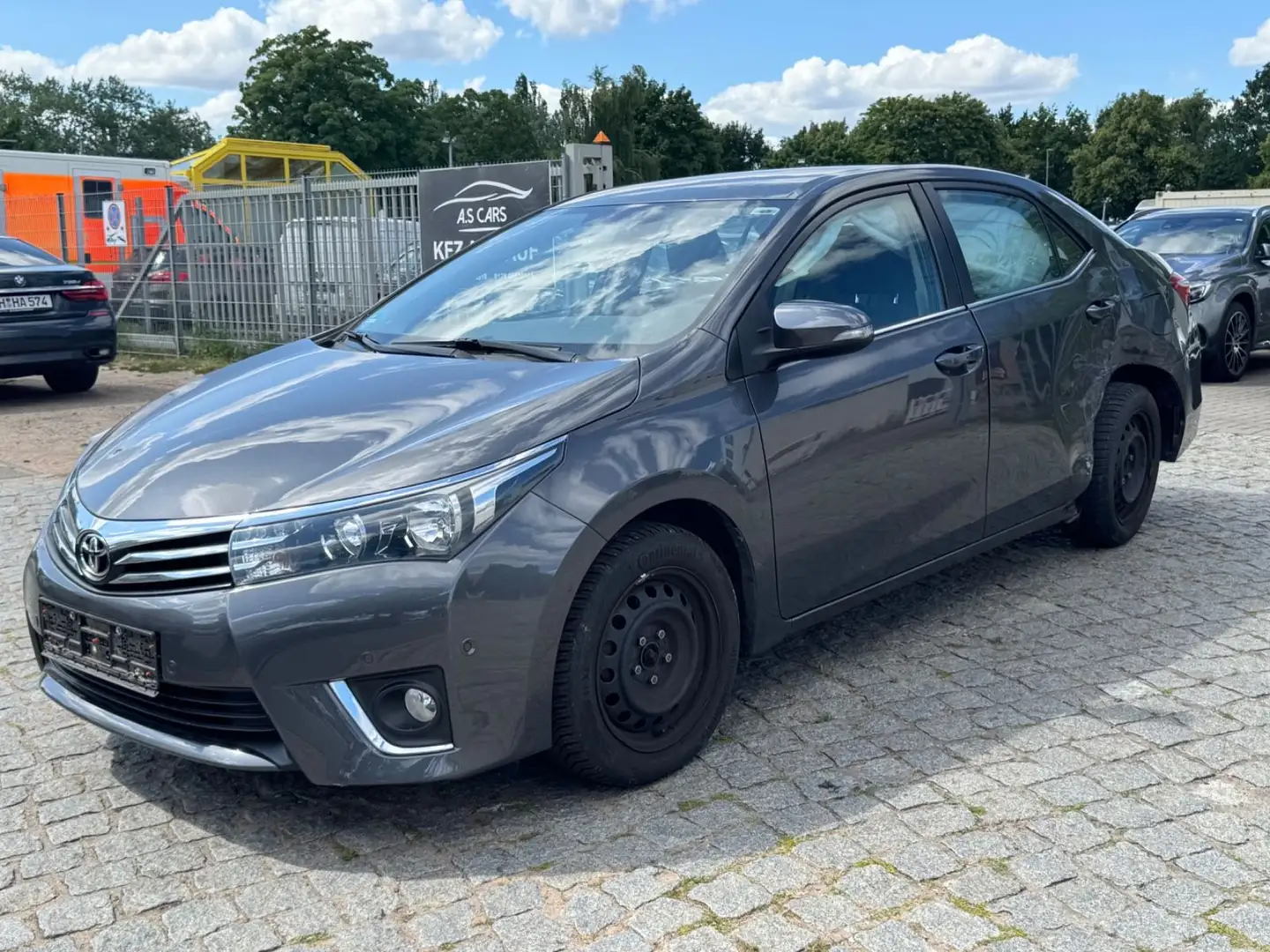 Toyota Corolla 1.6 Life+*Klima*AHK*PDC*Kamera*Euro5* Grijs - 2