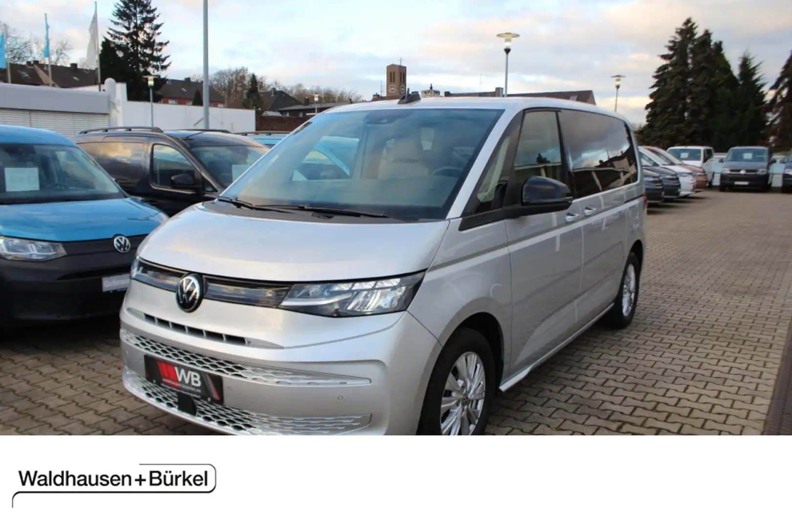 Volkswagen MULTIVAN 2.0 TDI DSG / NAVI / KAMERA / CLIMATRONIC Silber - 1