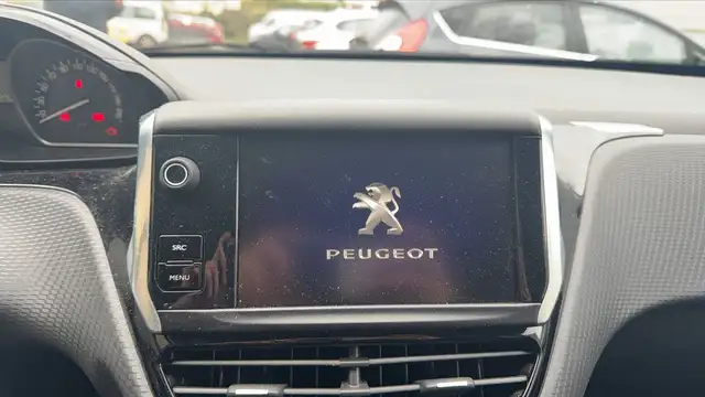 Peugeot 2008 view 13