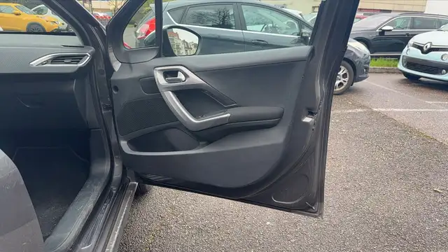 Peugeot 2008 view 22