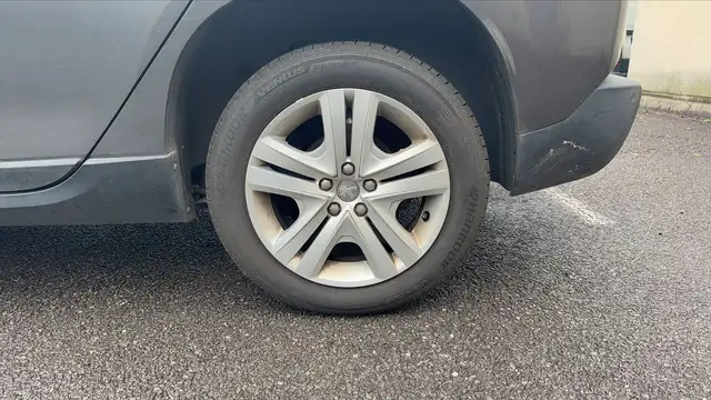 Peugeot 2008 view 19