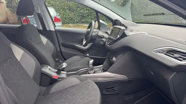 Peugeot 2008 view 27