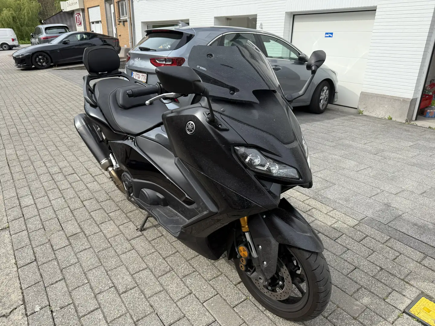 Yamaha TMAX 560 TECHMAX FULL OPTION NOIR MAT 6000KM POT AKRA Noir - 2