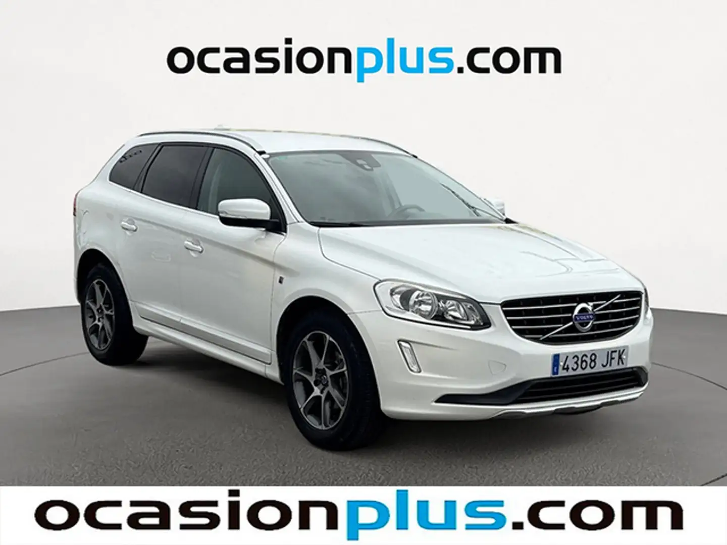 Volvo XC60 D4 Momentum 181 Blanc - 2