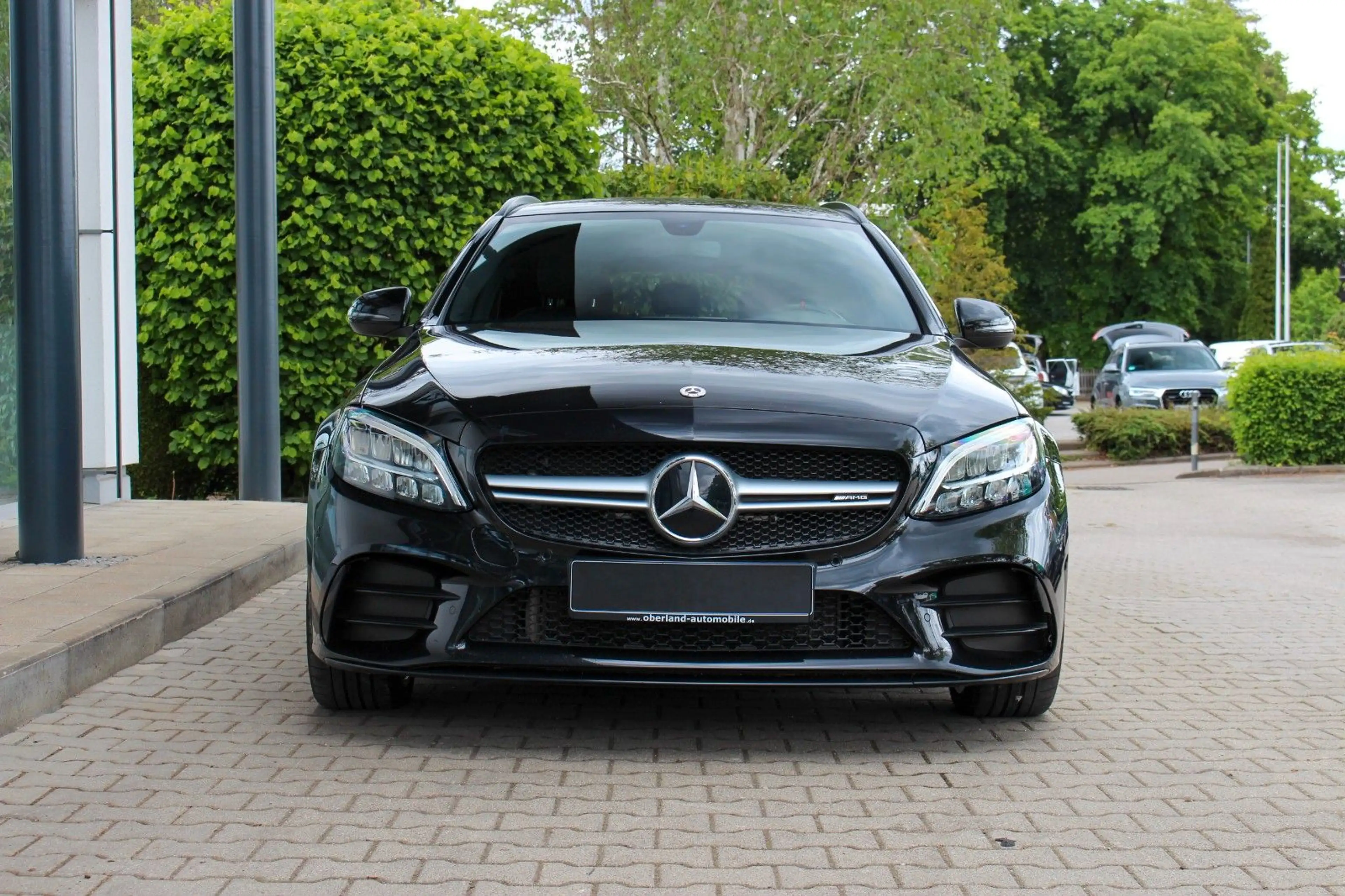 Mercedes-Benz C 43 AMG / STYLE+NIGHT-PAKET / PERF. ABGASANLAGE — photo 2