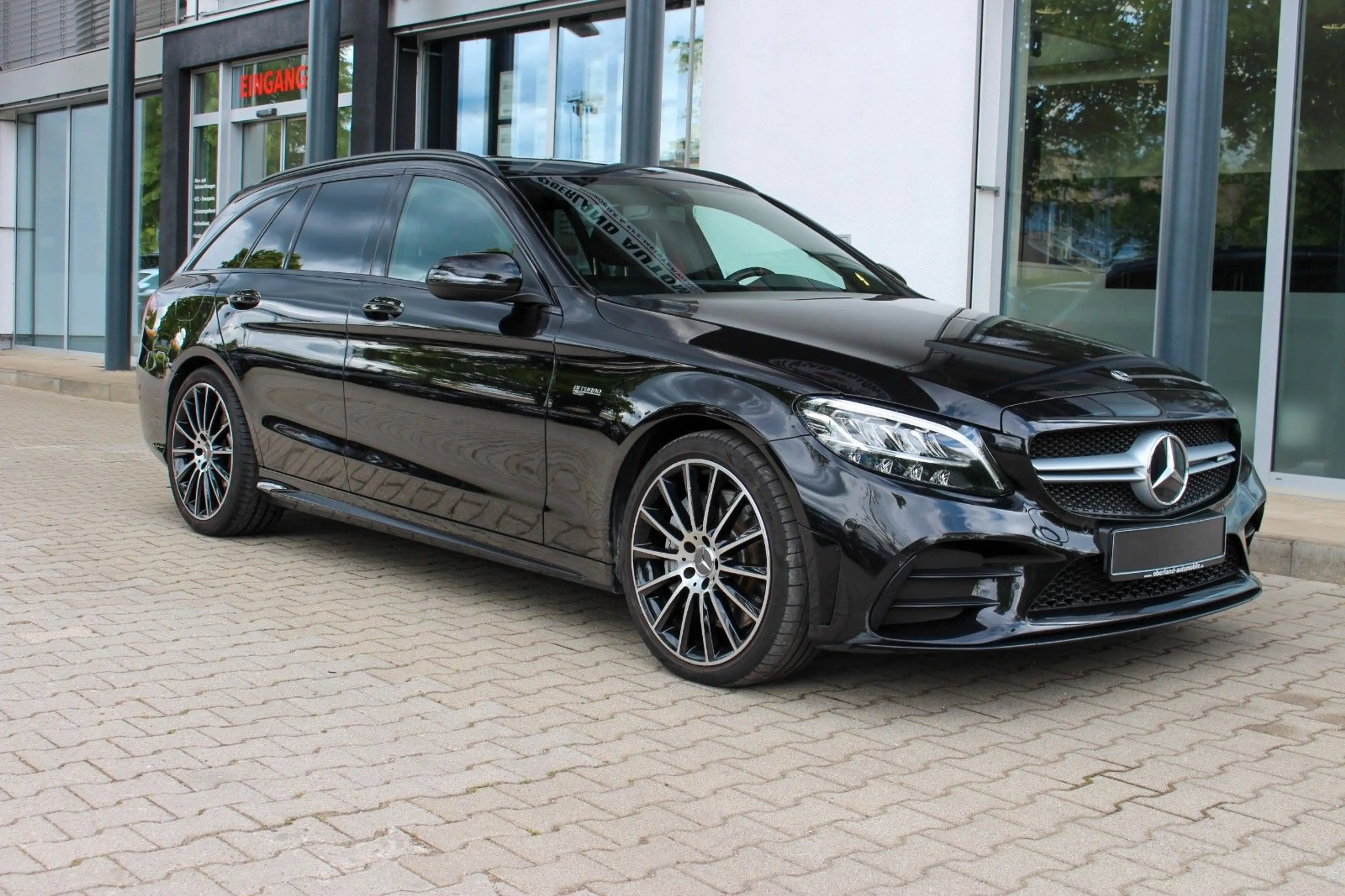 Mercedes-Benz C 43 AMG / STYLE+NIGHT-PAKET / PERF. ABGASANLAGE — photo 3