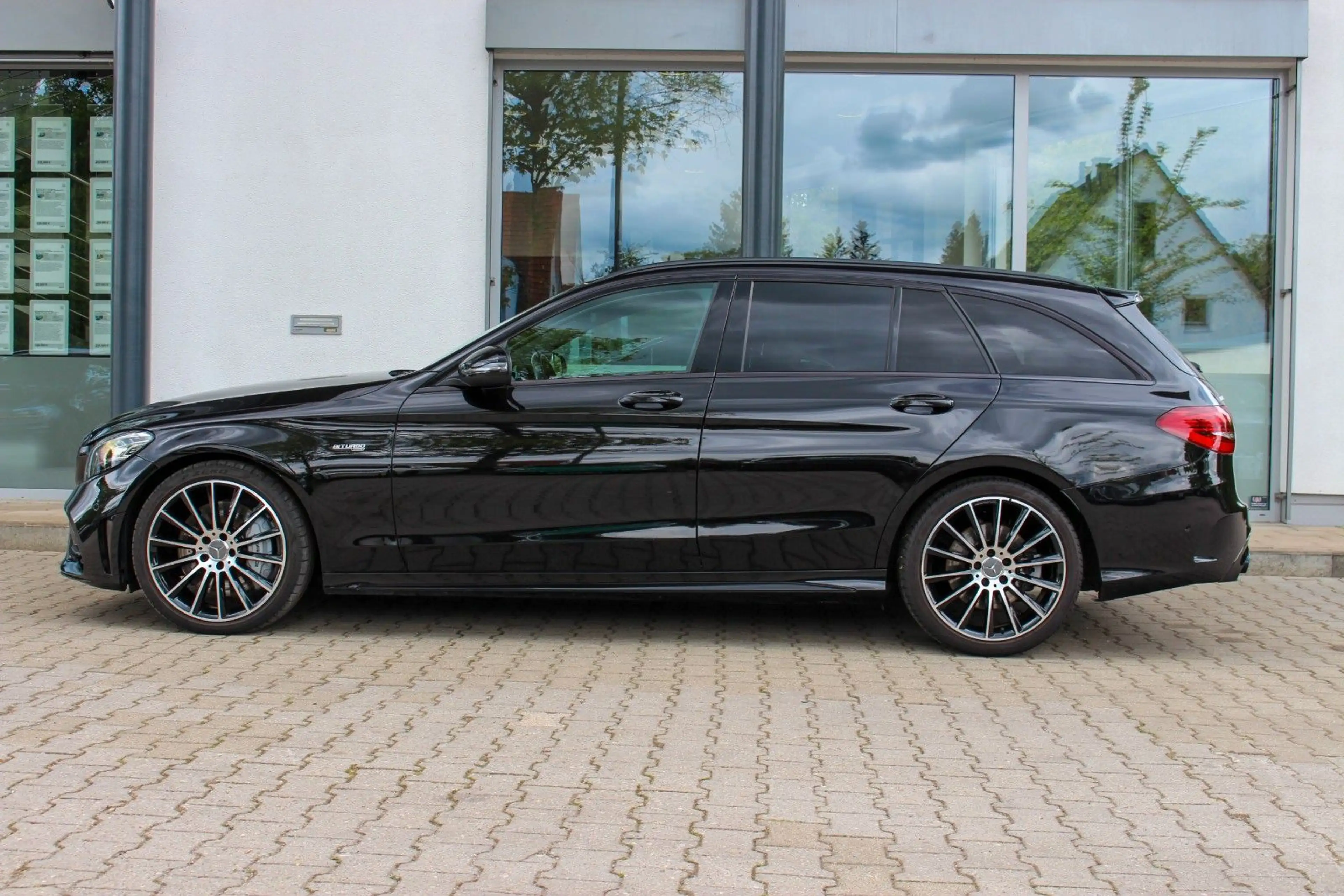 Mercedes-Benz C 43 AMG / STYLE+NIGHT-PAKET / PERF. ABGASANLAGE — photo 8