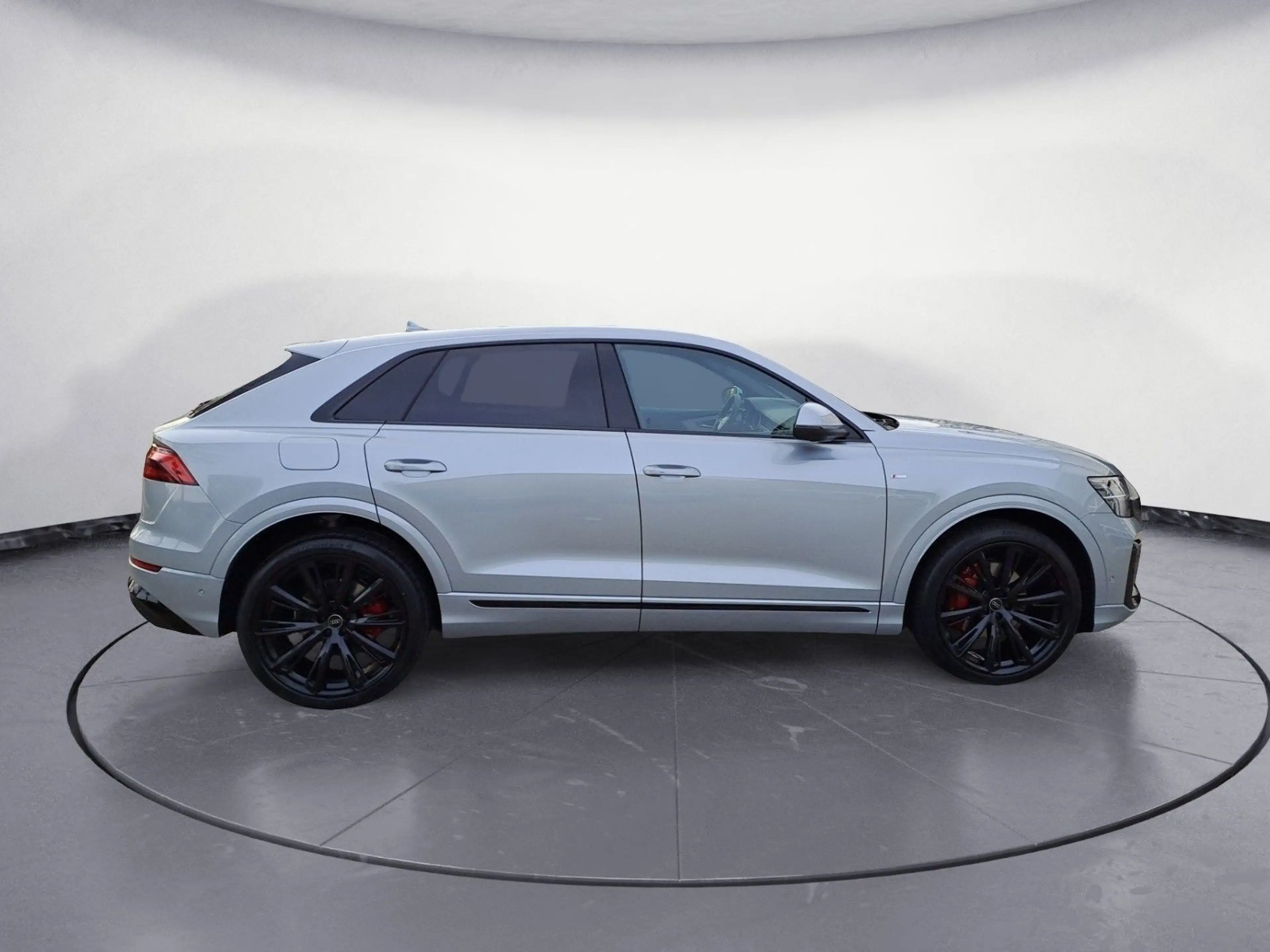 Audi Q8 SUV TFSI quattro 250(340) kW(PS) tiptronic — photo 5