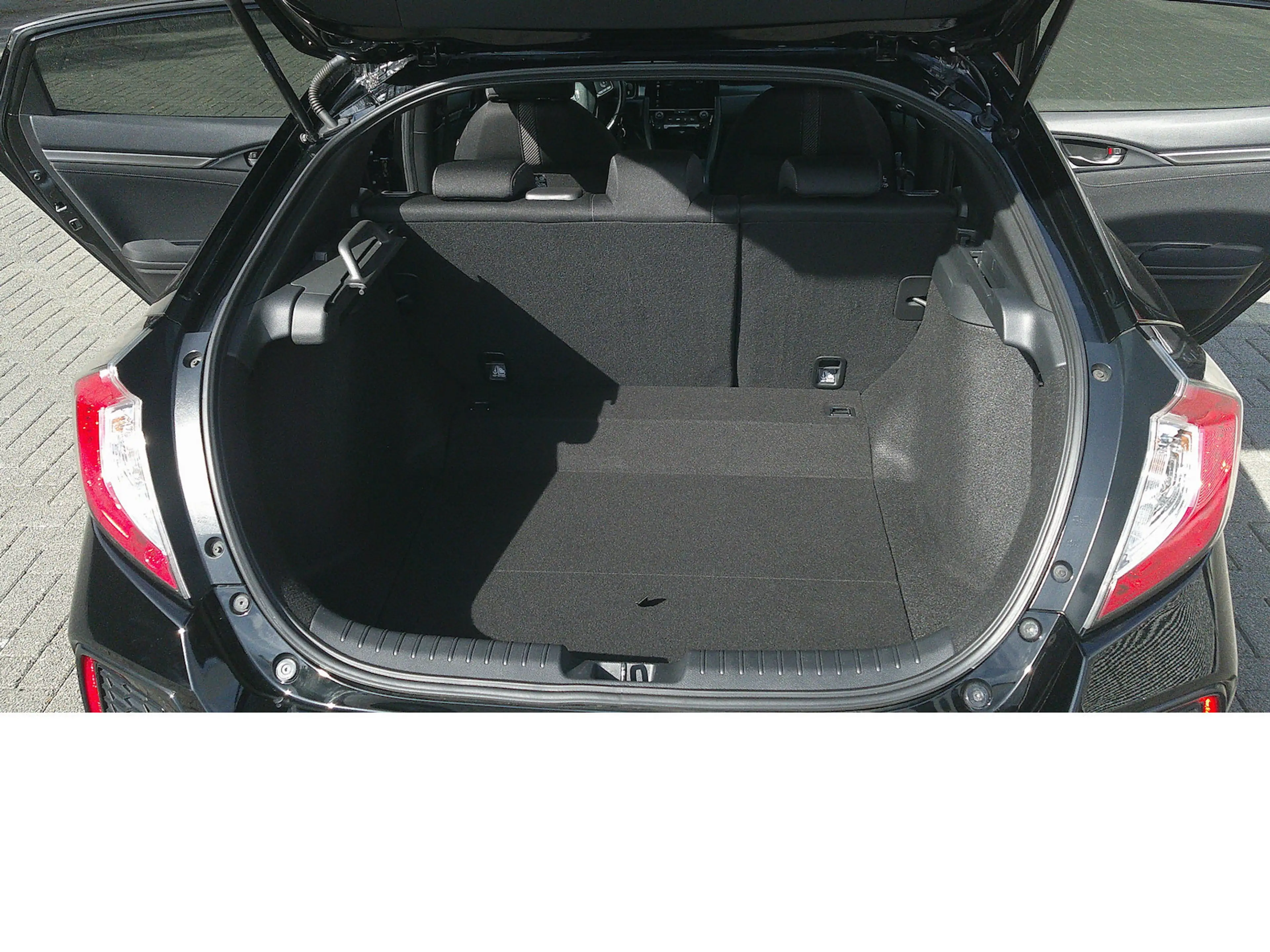 Honda Civic 1,6 i-DTEC Elegance Automatic — photo 10