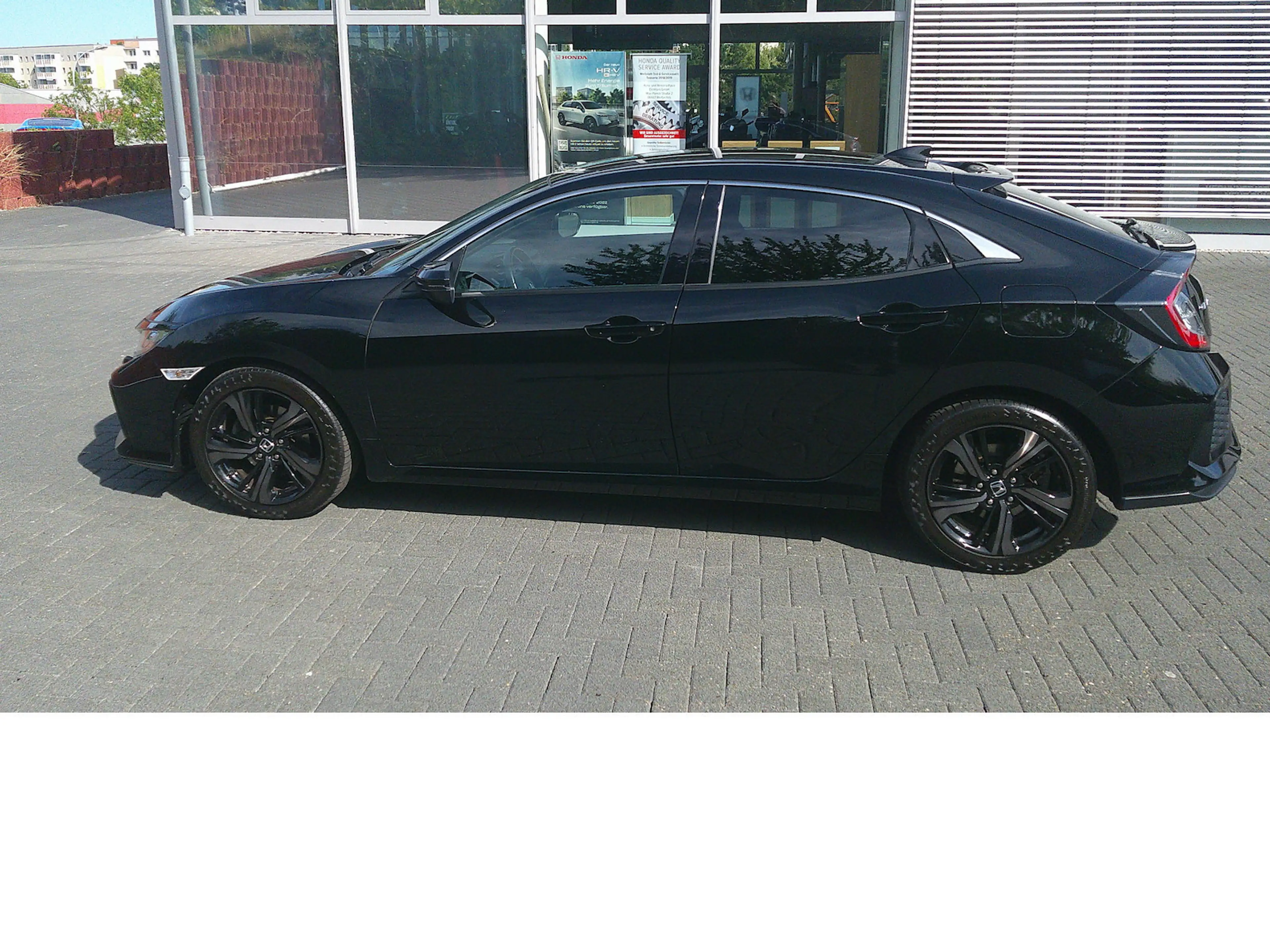 Honda Civic 1,6 i-DTEC Elegance Automatic — photo 6
