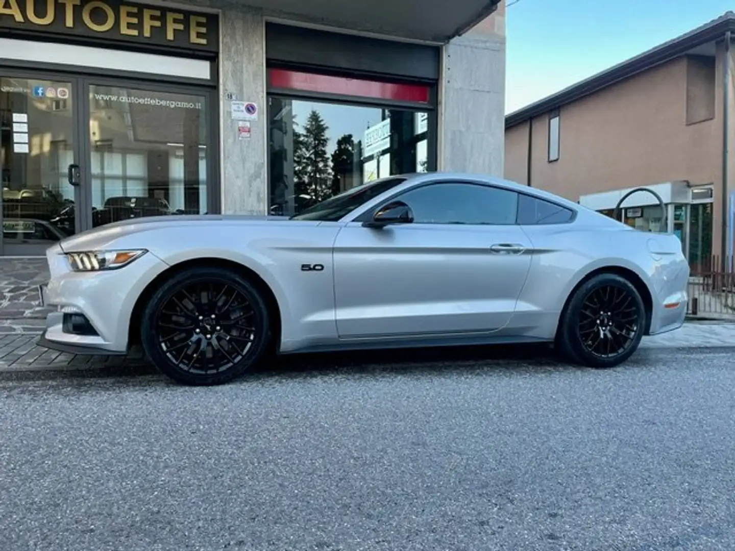Ford Mustang Mustang Fastback 5.0 ti-vct V8, ITALIANA, UNICOP. Argent - 1