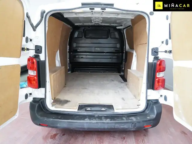 Peugeot Expert view 5