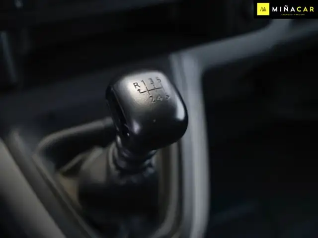 Peugeot Expert view 10
