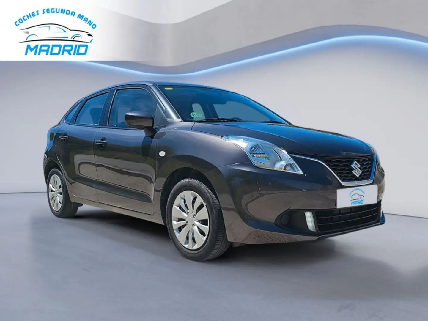 Suzuki Baleno GL Plateado - 2