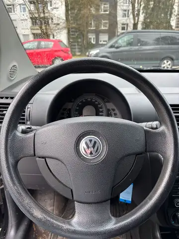 Volkswagen Fox view 13