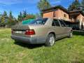 Mercedes-Benz 200 W124 200D - Esemplare conservato Goud - thumbnail 5