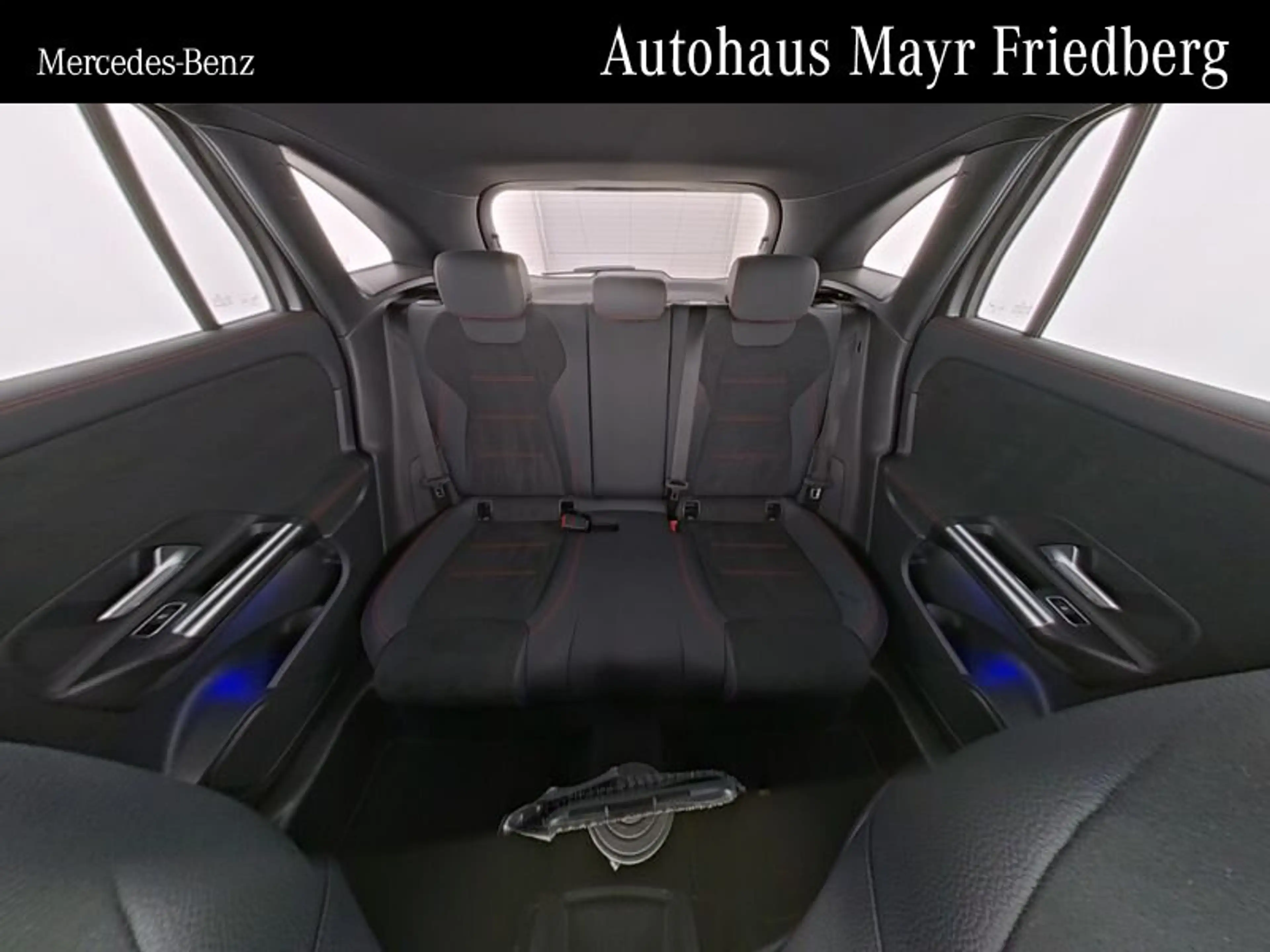 Mercedes-Benz GLA 200 GLA 200 AMG 19"+KEYLESS+TOTWINKEL+EASYPACK+LED — photo 6