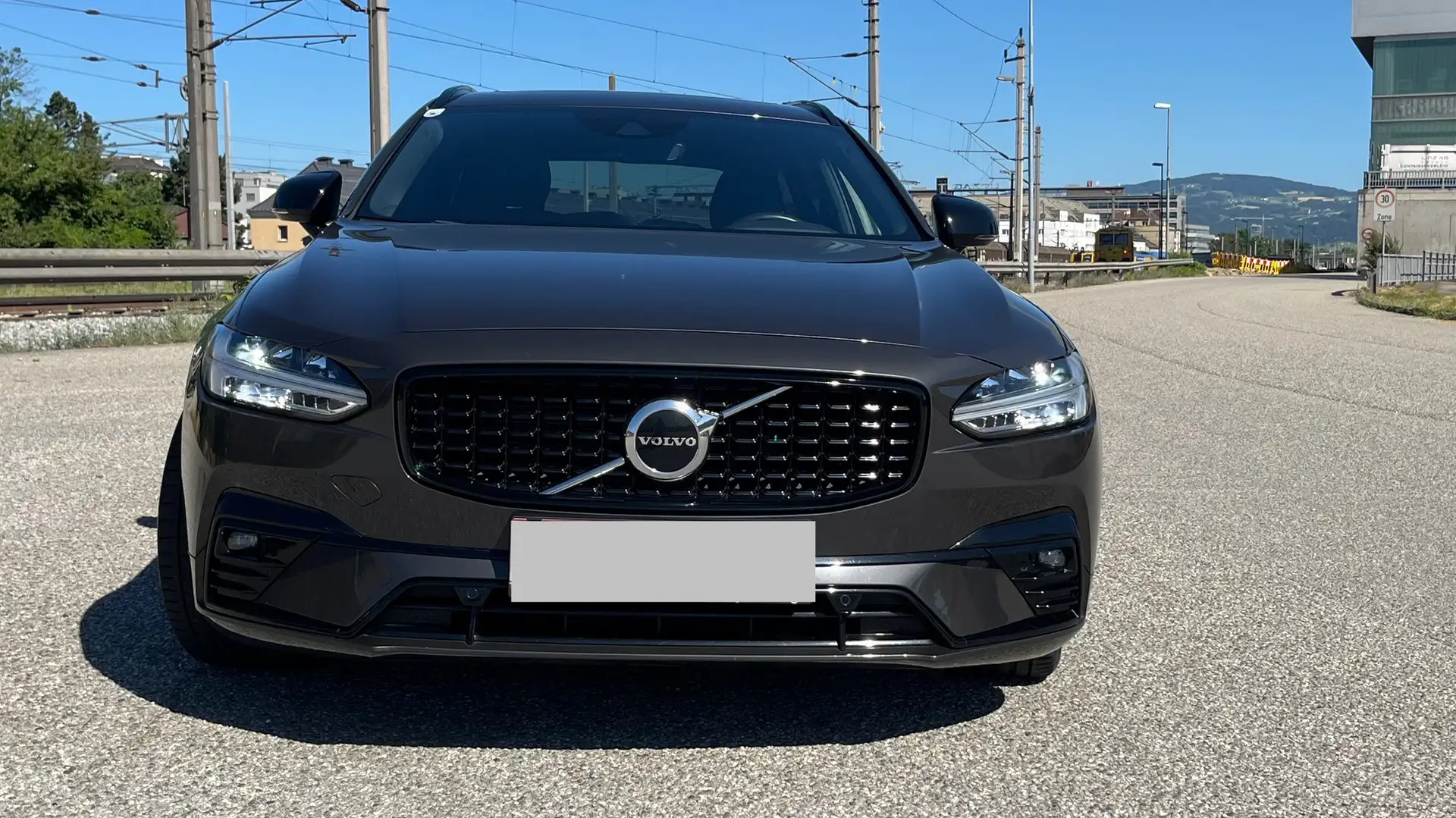 Volvo V90 V90 B4 AWD R Design Geartronic R-Design Grau - 2