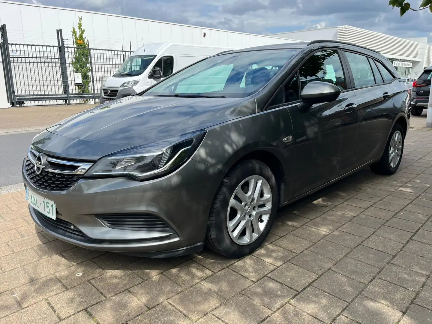 Opel Astra Sports Tourer 1.4 Turbo Dynamic Start/Stop Gris - 1