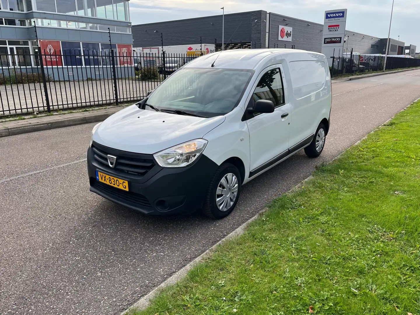 Dacia Dokker 1.5 Dci 75 Ambiance , Airco , zijschuifdeur Wit - 2