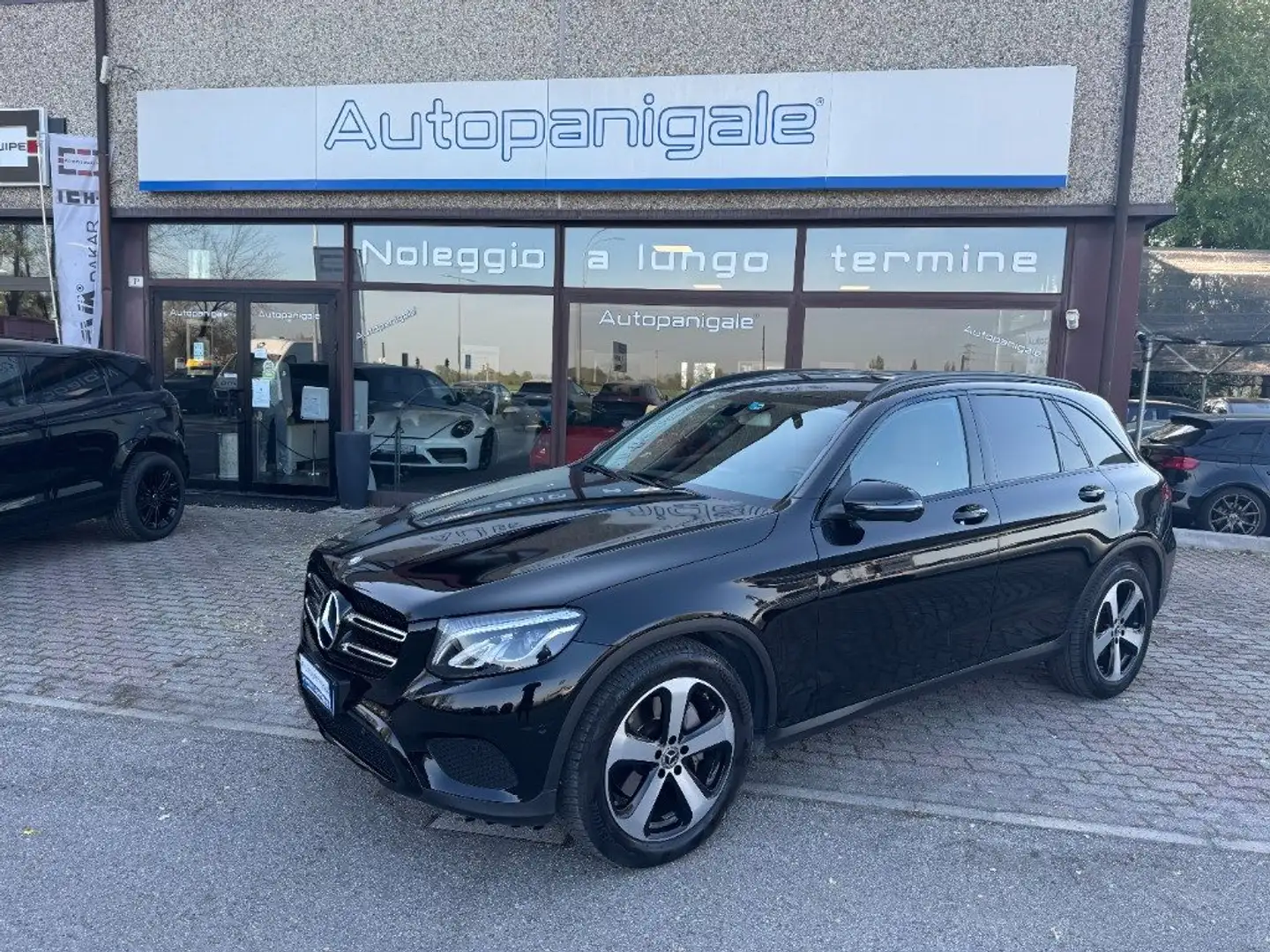 Mercedes-Benz GLC 220 d 4Matic Sport Zwart - 1