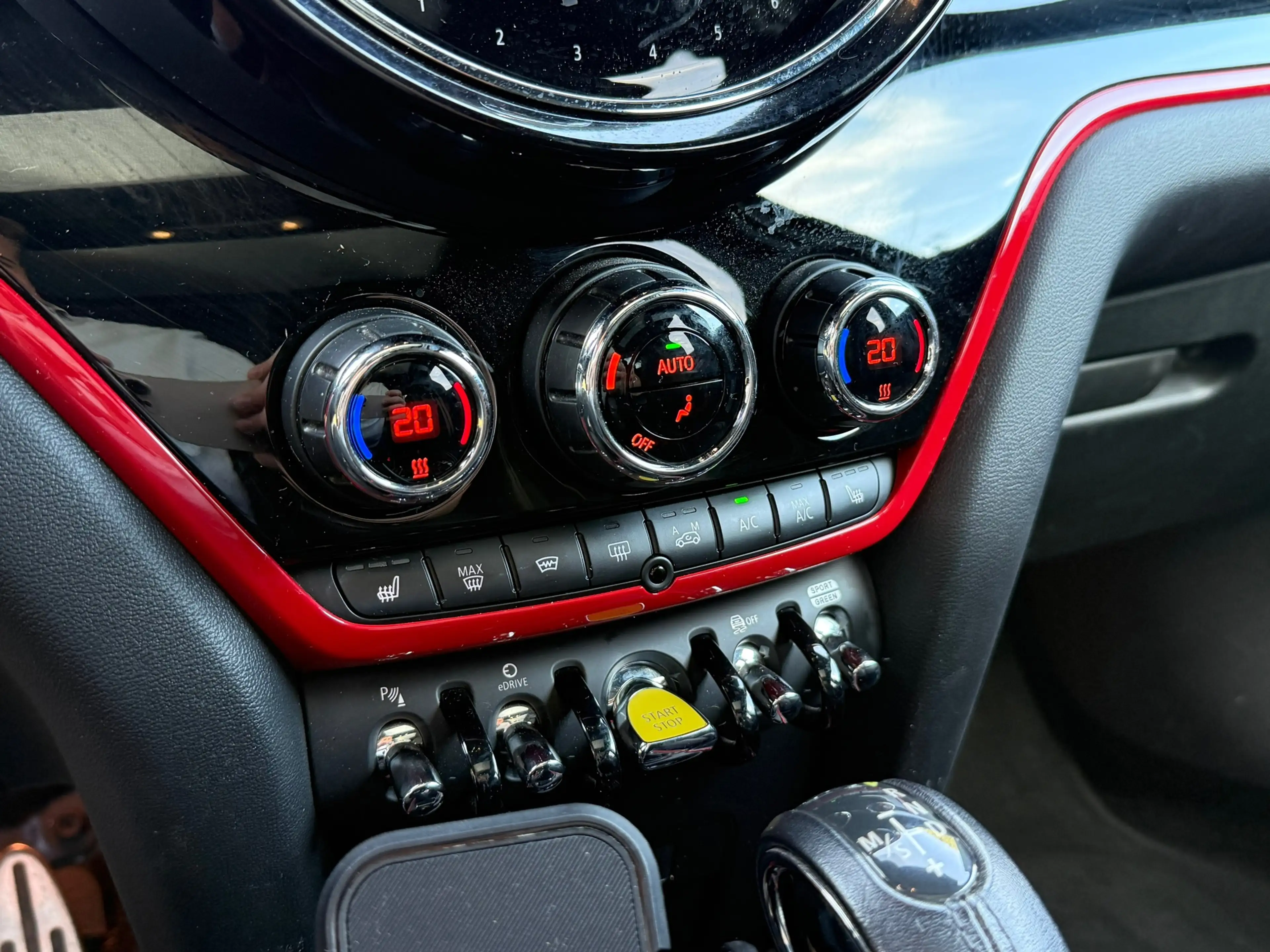 MINI Cooper SE Countryman 1.5 ALL4 H&K/PANO/JWC/HUD/ETC! — photo 15