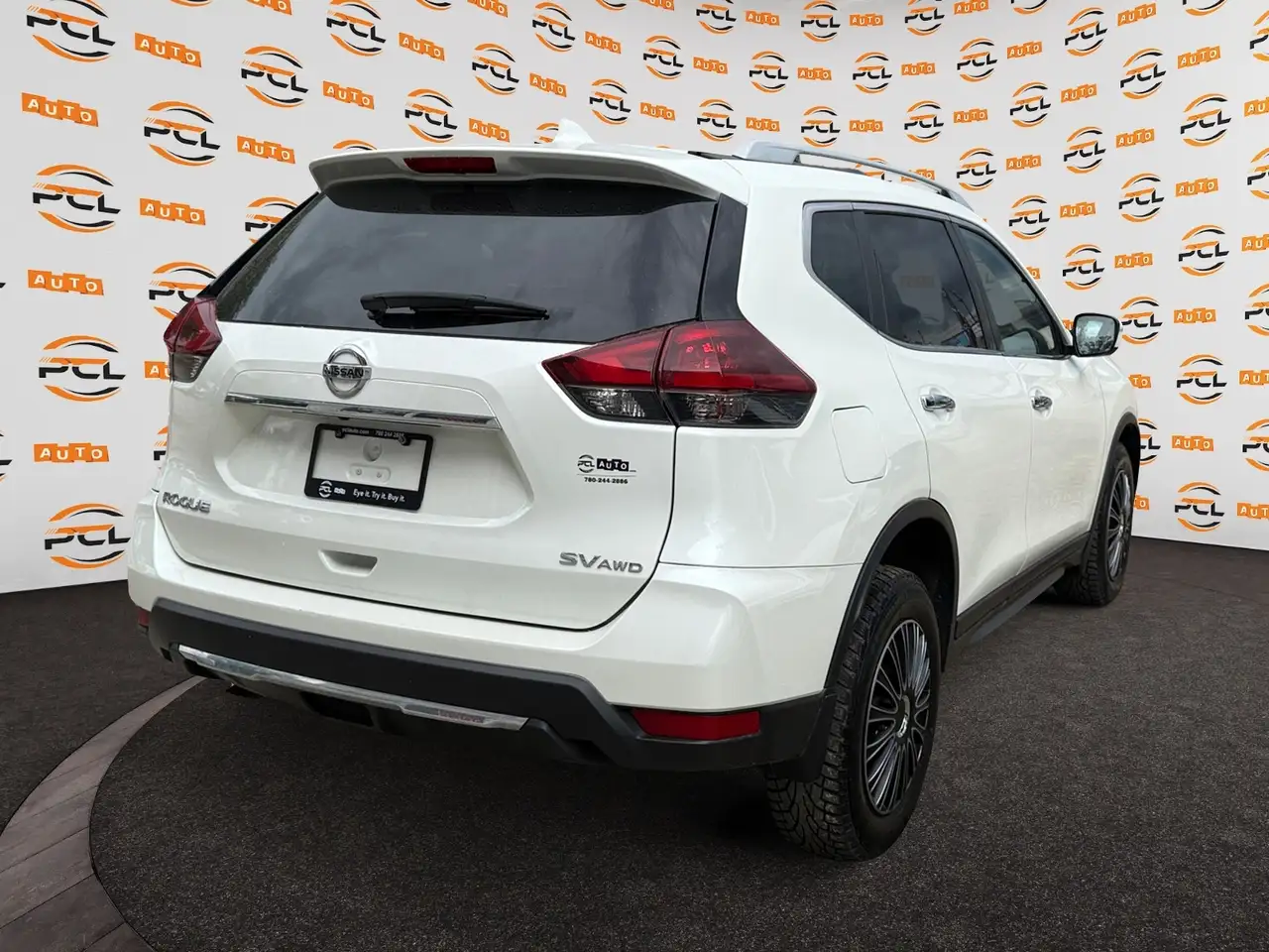 Nissan Rogue fotografie Nissan Rogue