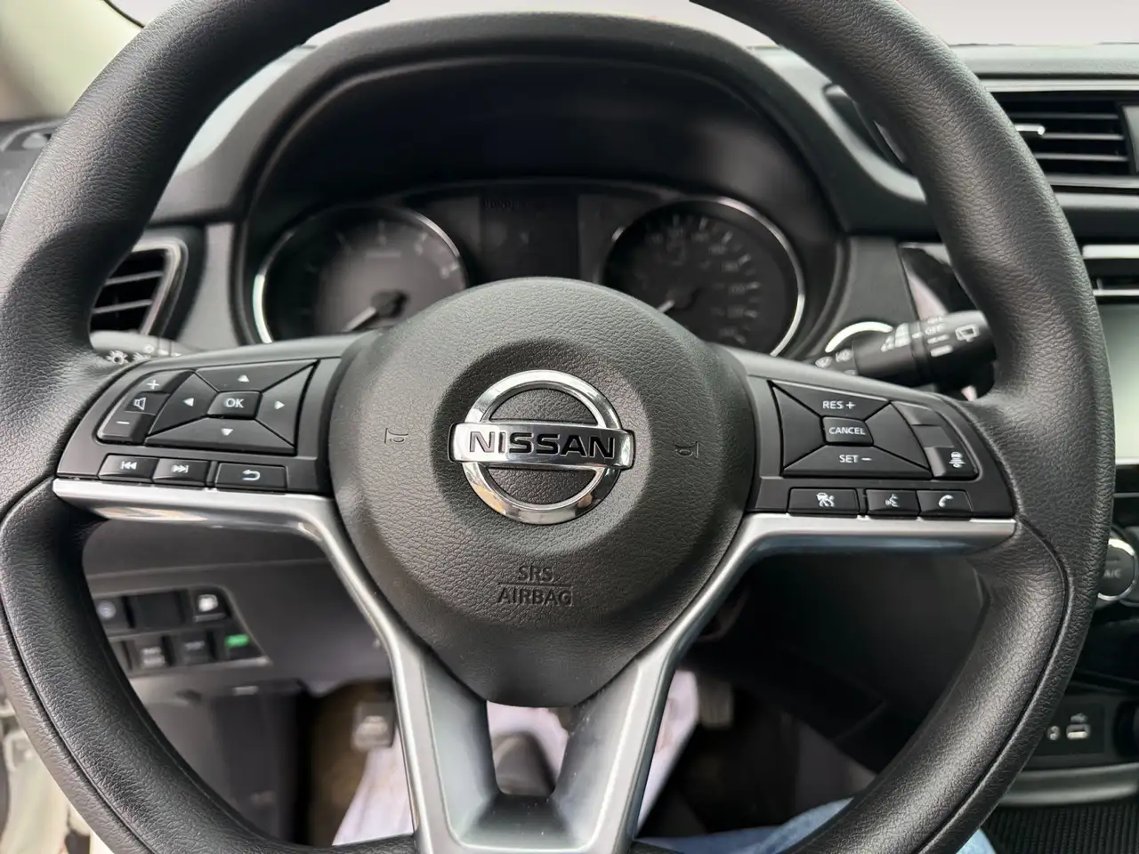 Nissan Rogue fotografie Nissan Rogue