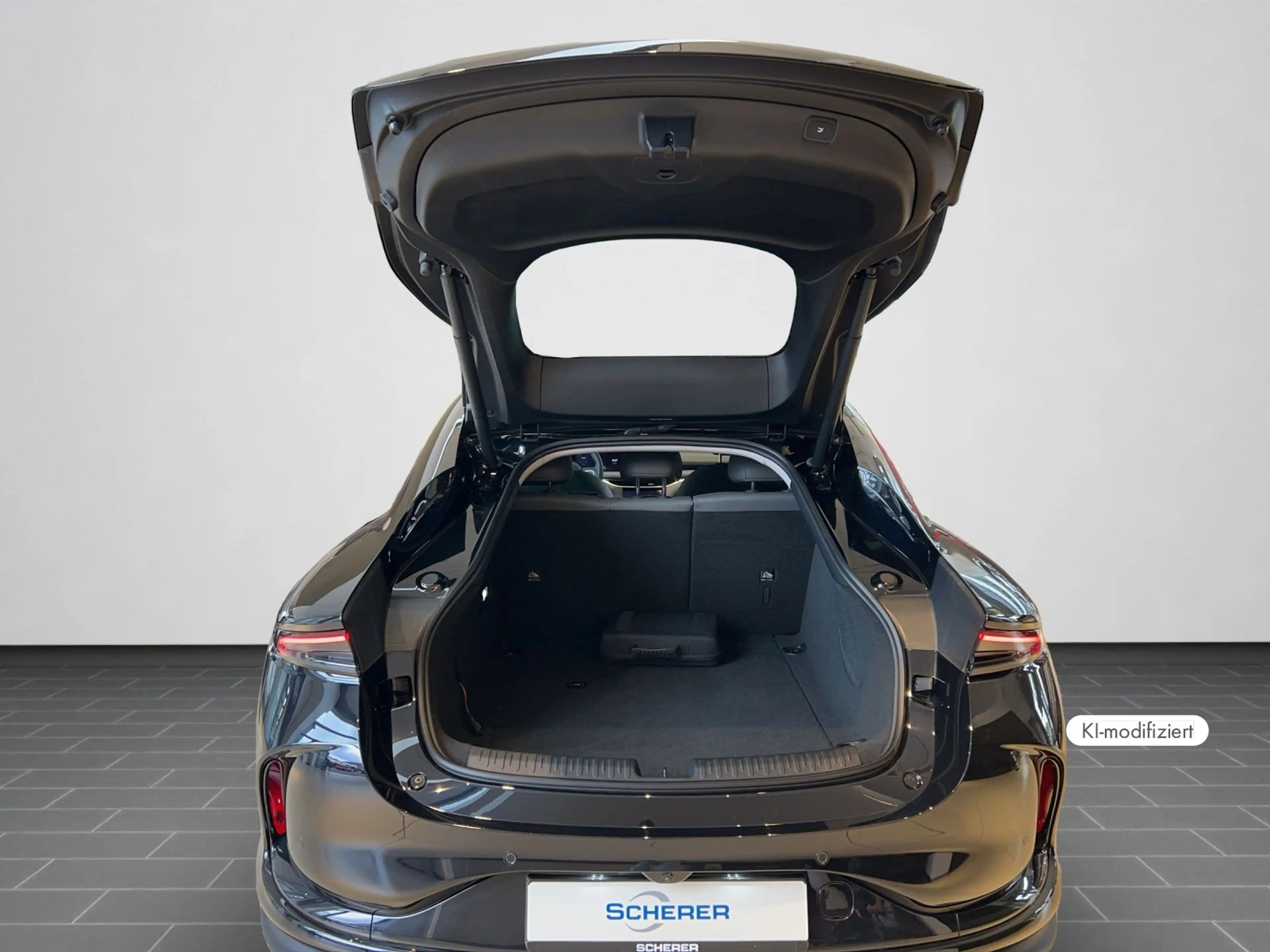 MG Others 100kWh Premium — photo 15