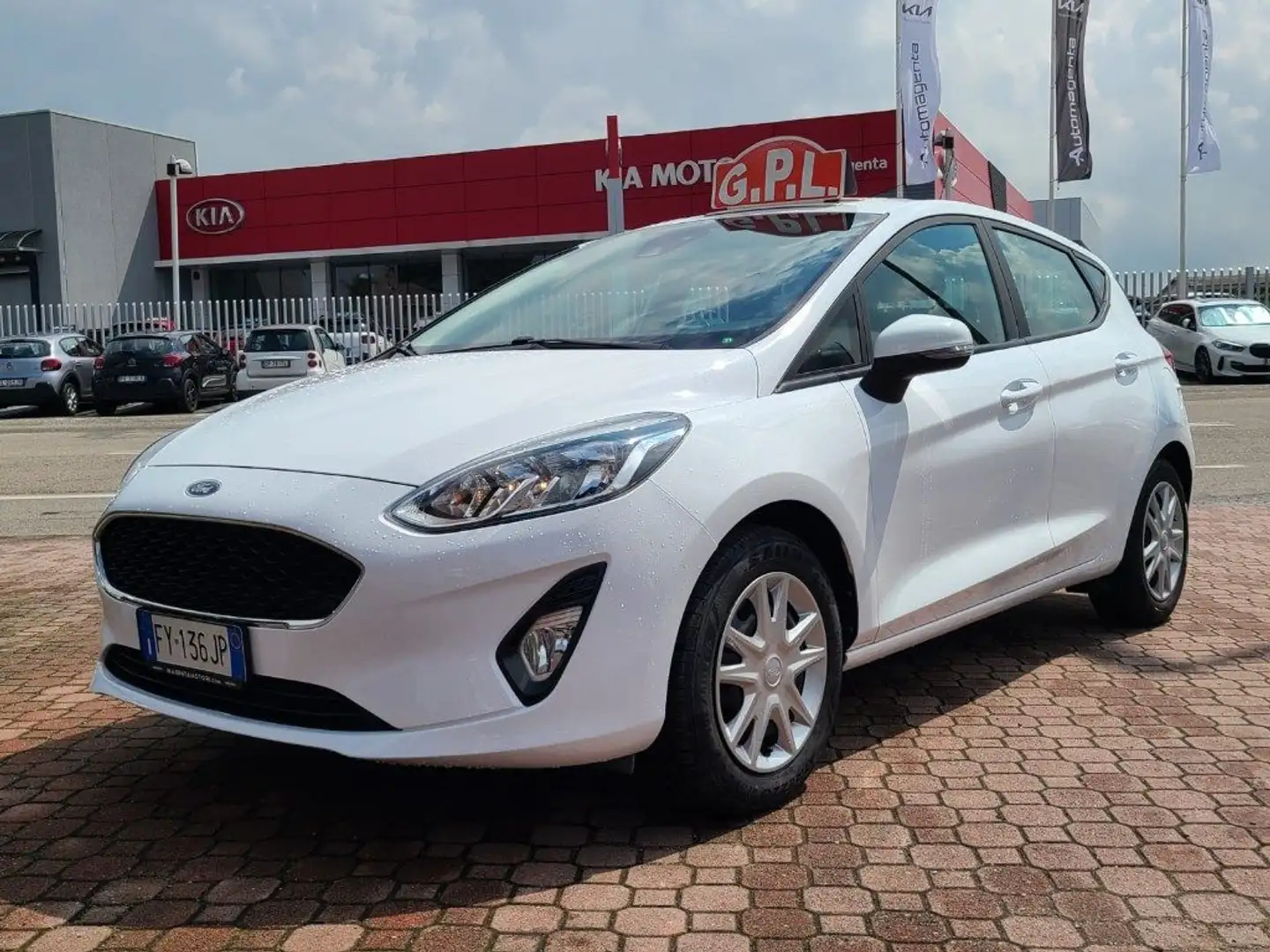 Ford Fiesta 1.1 75 CV GPL 5 porte Plus Bianco - 1