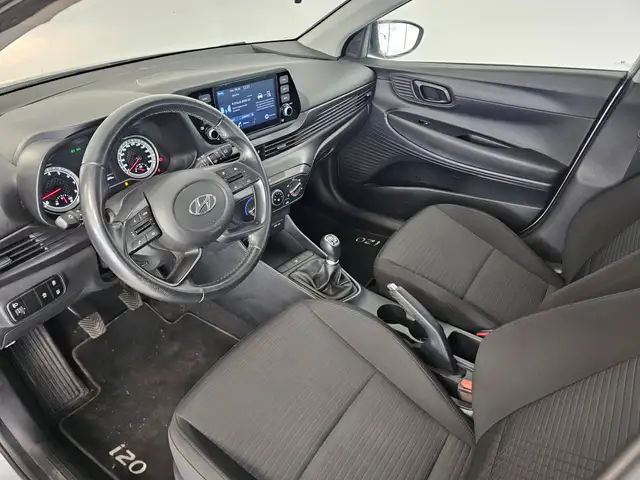 Hyundai I20 view 12