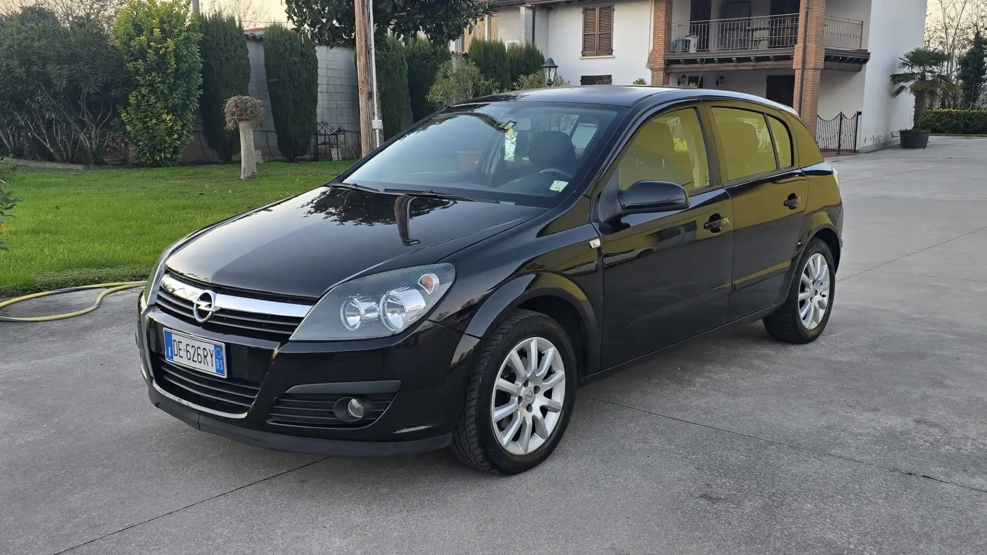 Opel Astra TENUTA MOLTO BENE PREZZO TRATTABILE - 2