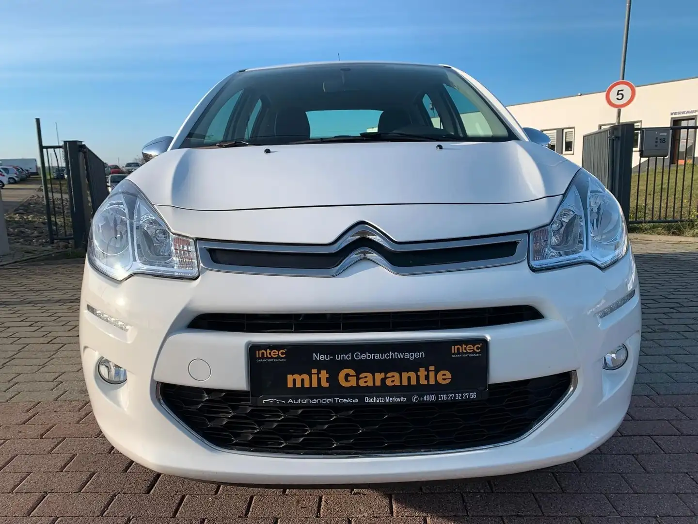 Citroen C3 Selection 1.0 - TÜV 06/27 Blanc - 2