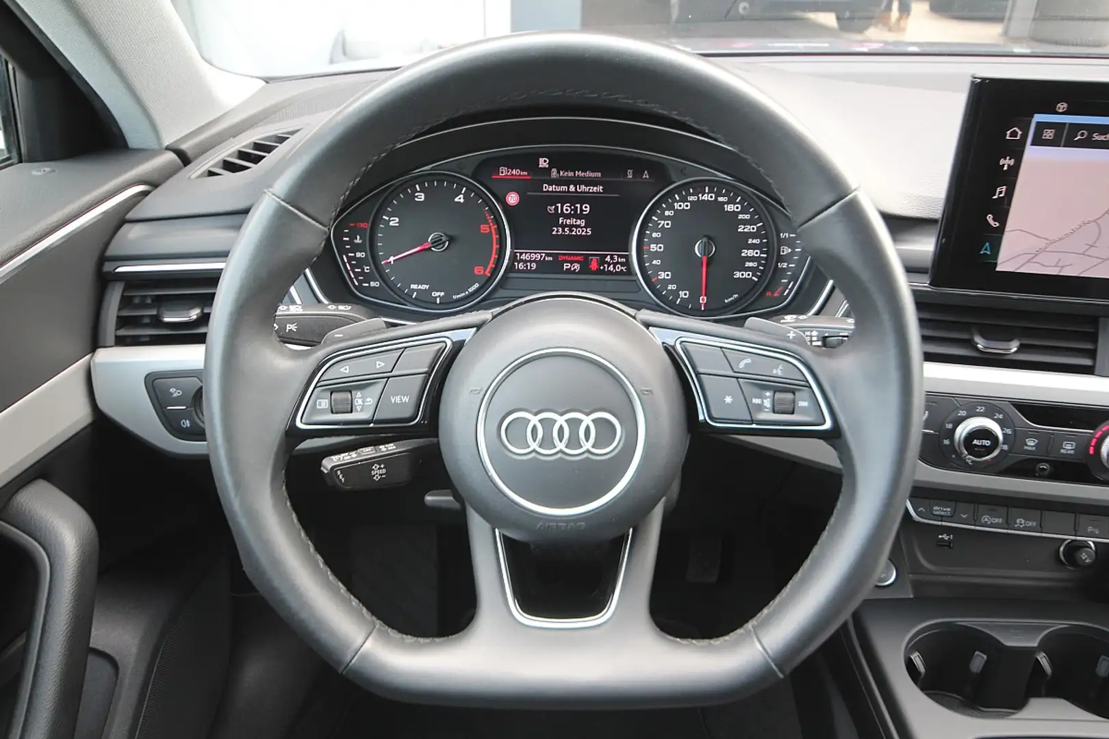 Audi A4 Avant 40 TDI quattro S-tronic |LED |Navi |ACC |... Silber - 2