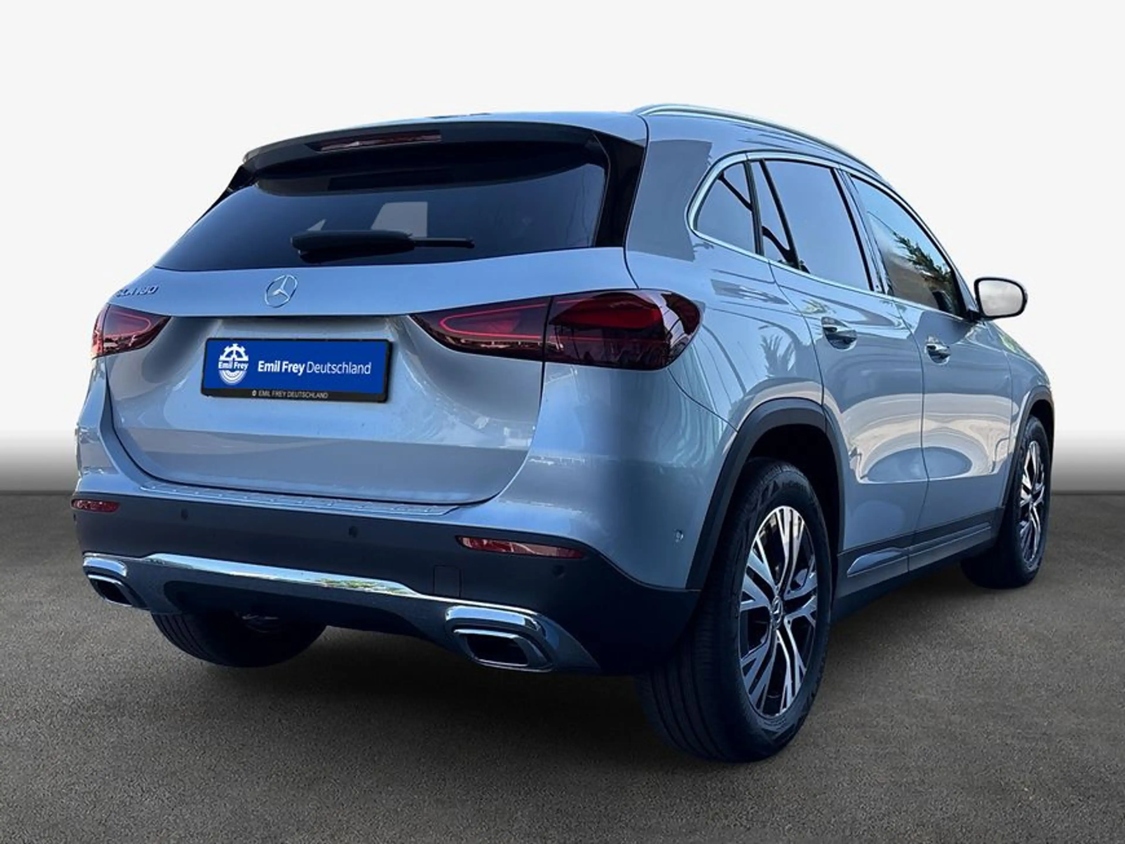 Mercedes-Benz GLA 180 GLA — photo 2
