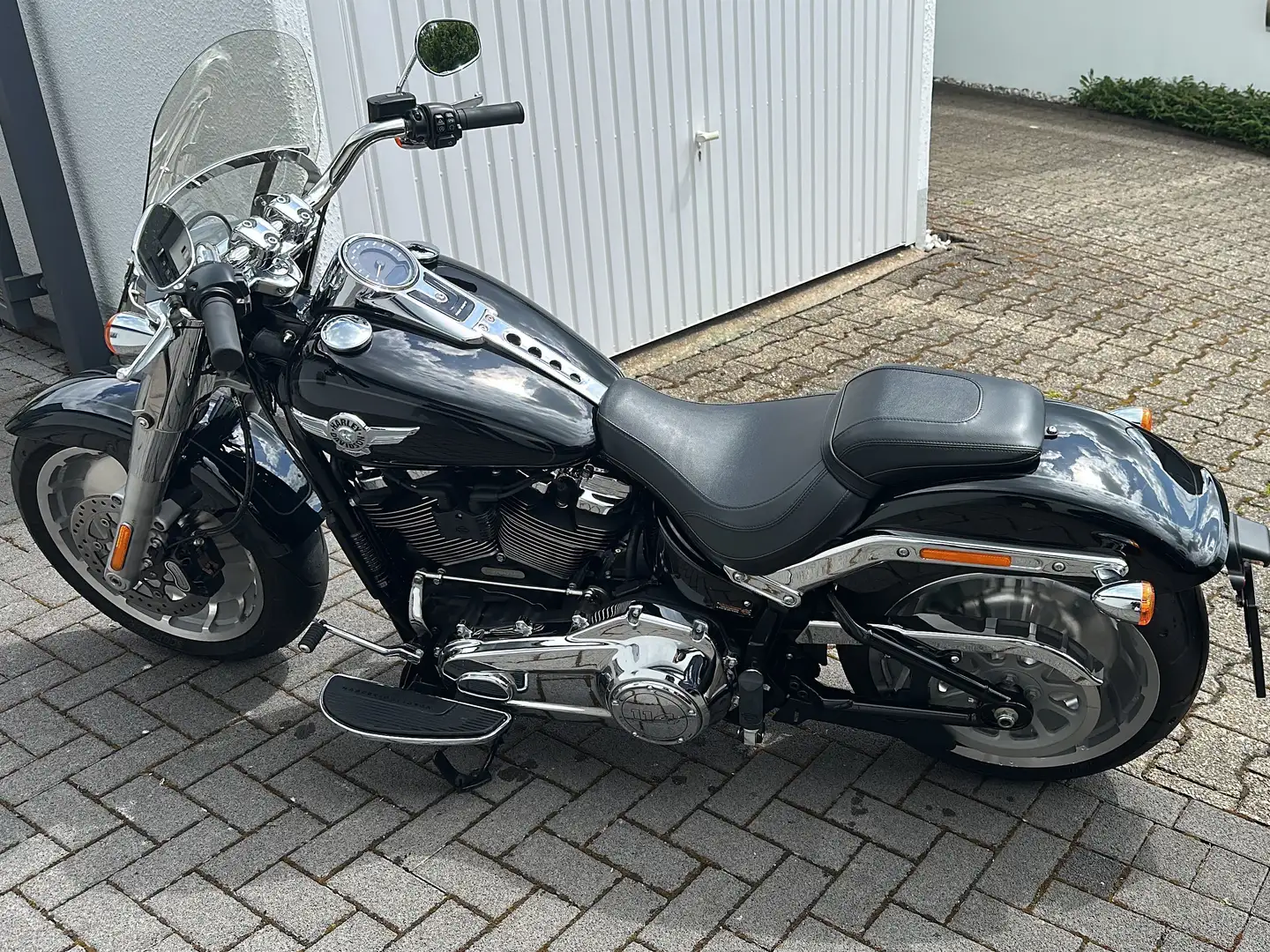 Harley-Davidson Fat Boy 114 Neuzustand Schwarz - 2