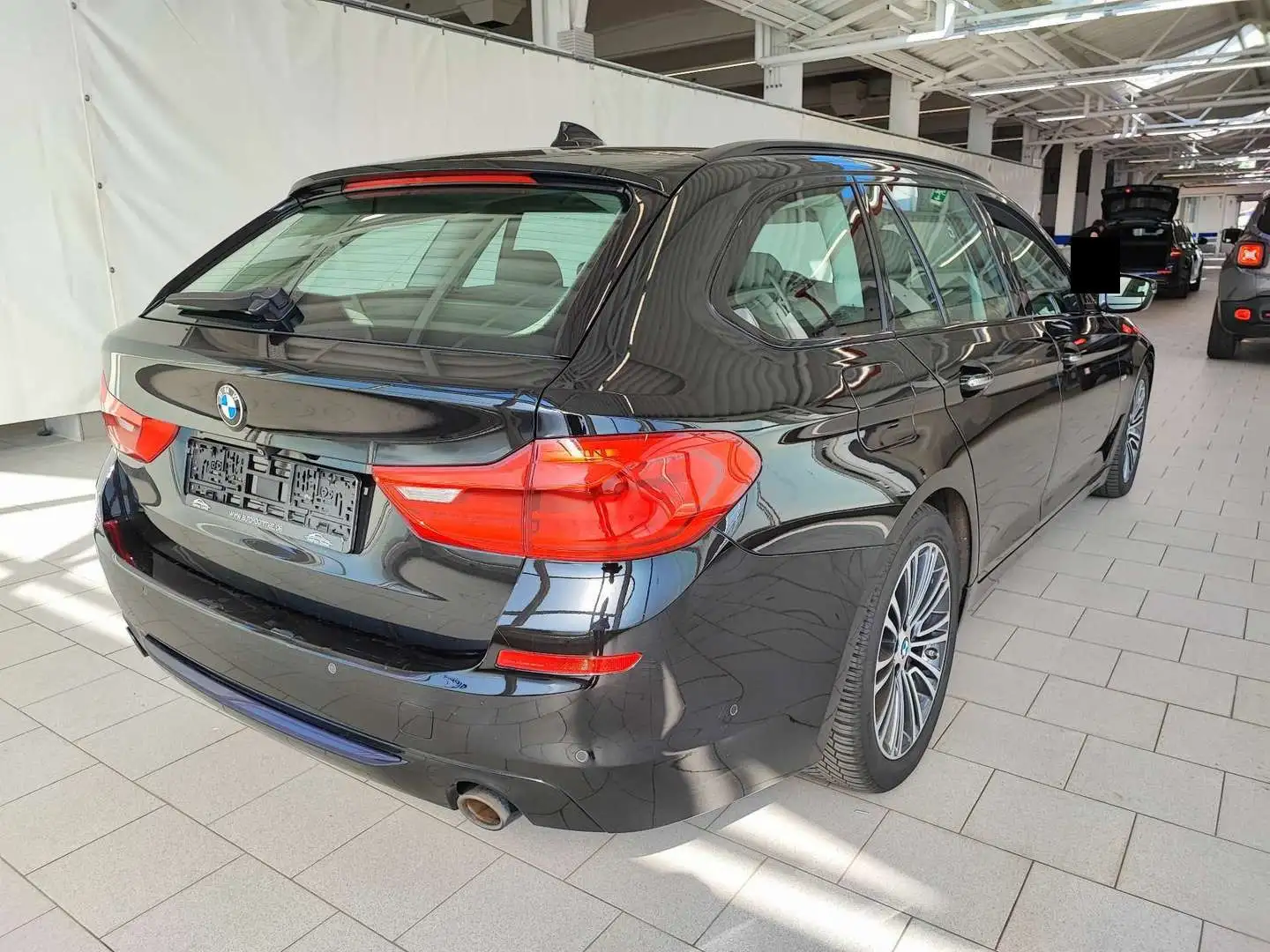 BMW 530 Sport Line LED 18" Leder NaviProf HeadUp Kam Schwarz - 2