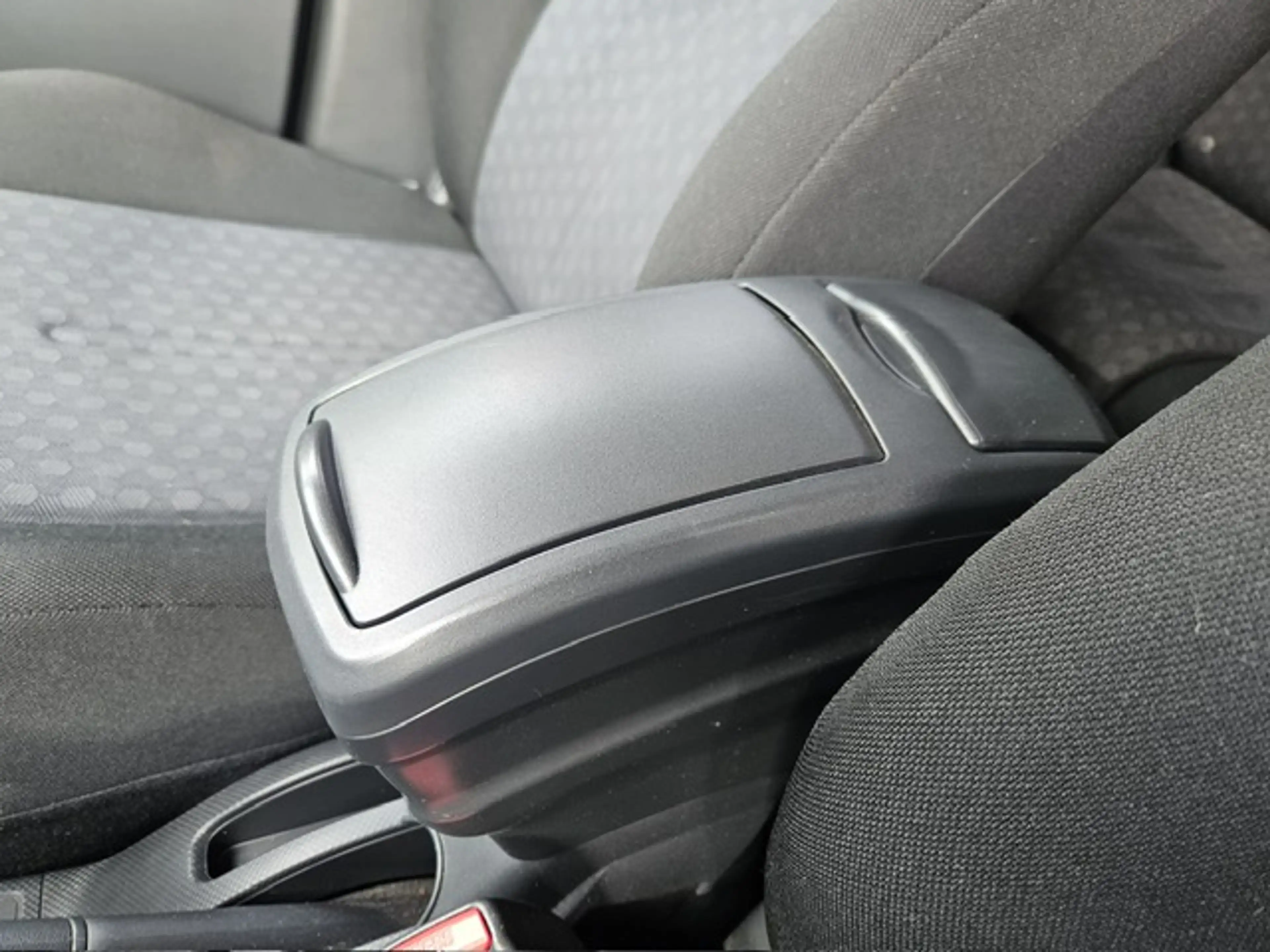 Toyota Urban Cruiser 1.3 VVT-i Dynamic Trekhaak — photo 17