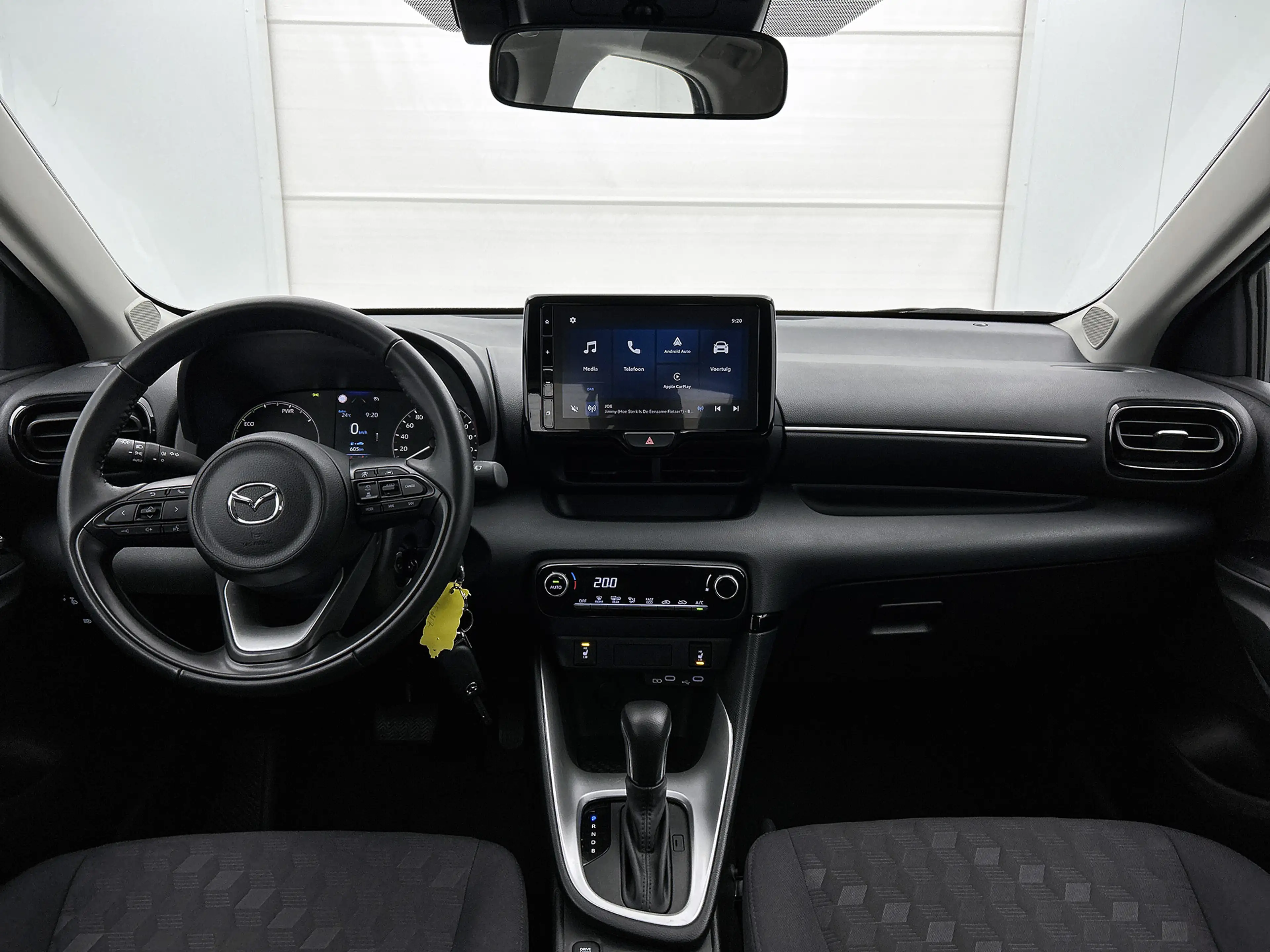 Mazda 2 Hybrid 1.5 Centre-line | Stoelverwarming | Climate — photo 10