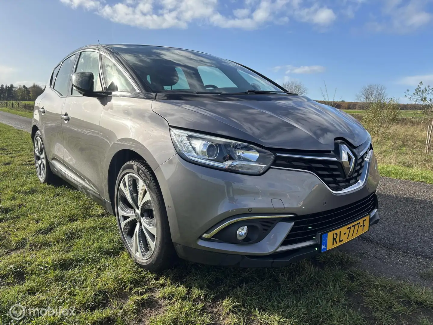 Renault Scenic 1.2 TCe Collection NIEUWE APK NAVI AIRCO CRUISE Grau - 2