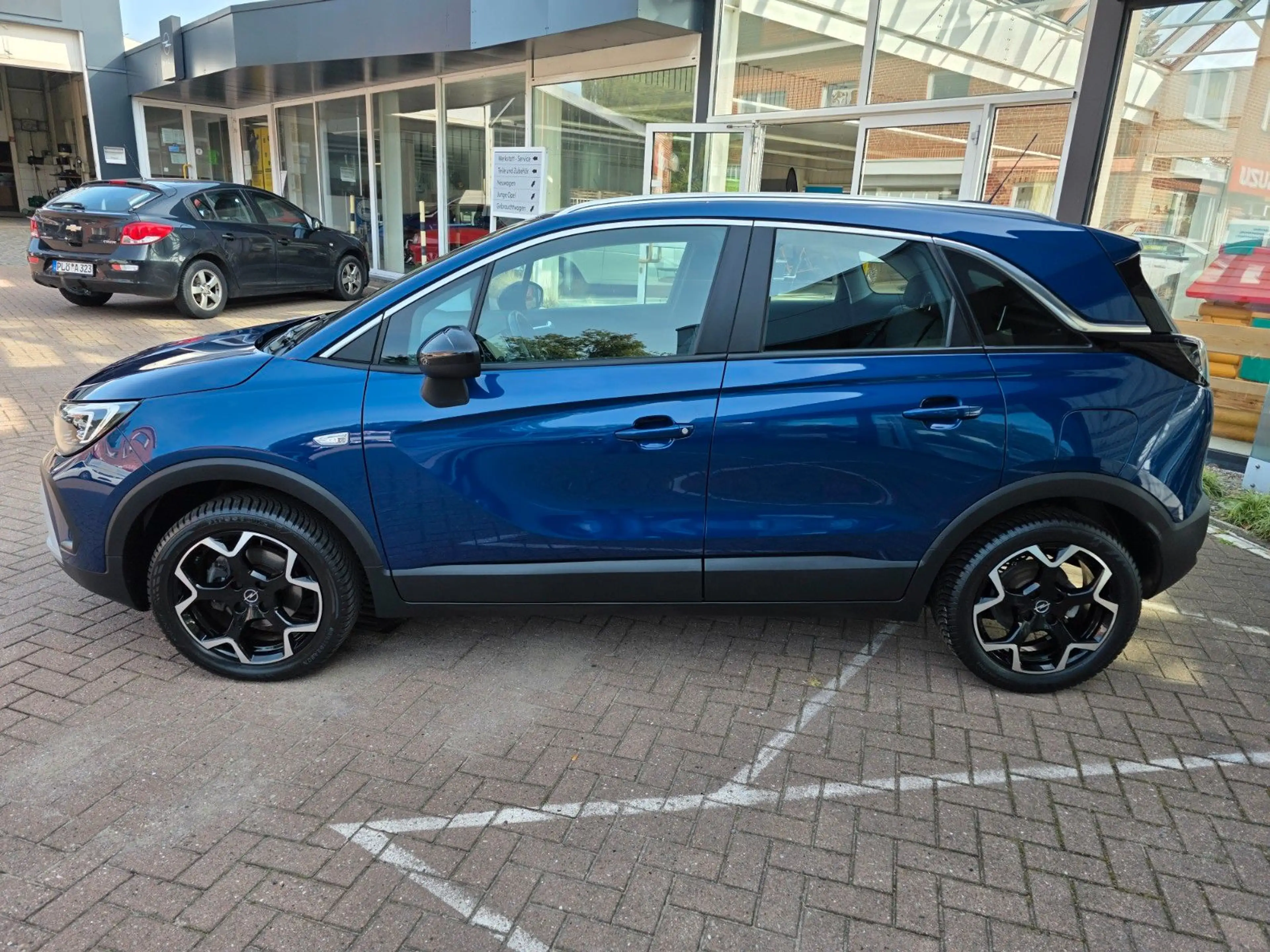 Opel Crossland X Crossland Business Elegance 1.2 — photo 3
