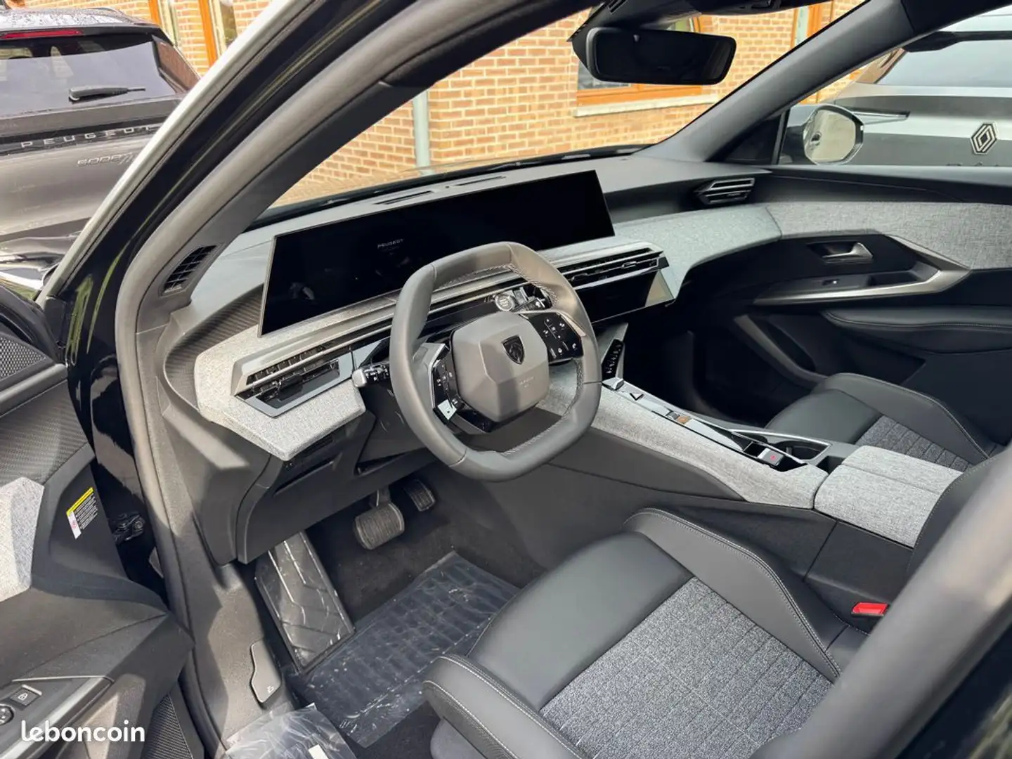 Peugeot 3008 HYBRID 145 ALLURE BUSINESS NEUF Panoramique NAVIGATION 21 POUCES VISIO PARK 360 GARANTIE 24 MOIS DISPONIBLES EN PLUSIEURS Zwart - 2