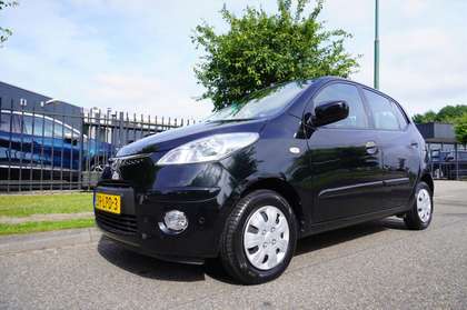 Hyundai i10 1.1i 66 pk APK tot 4 juli 2026
