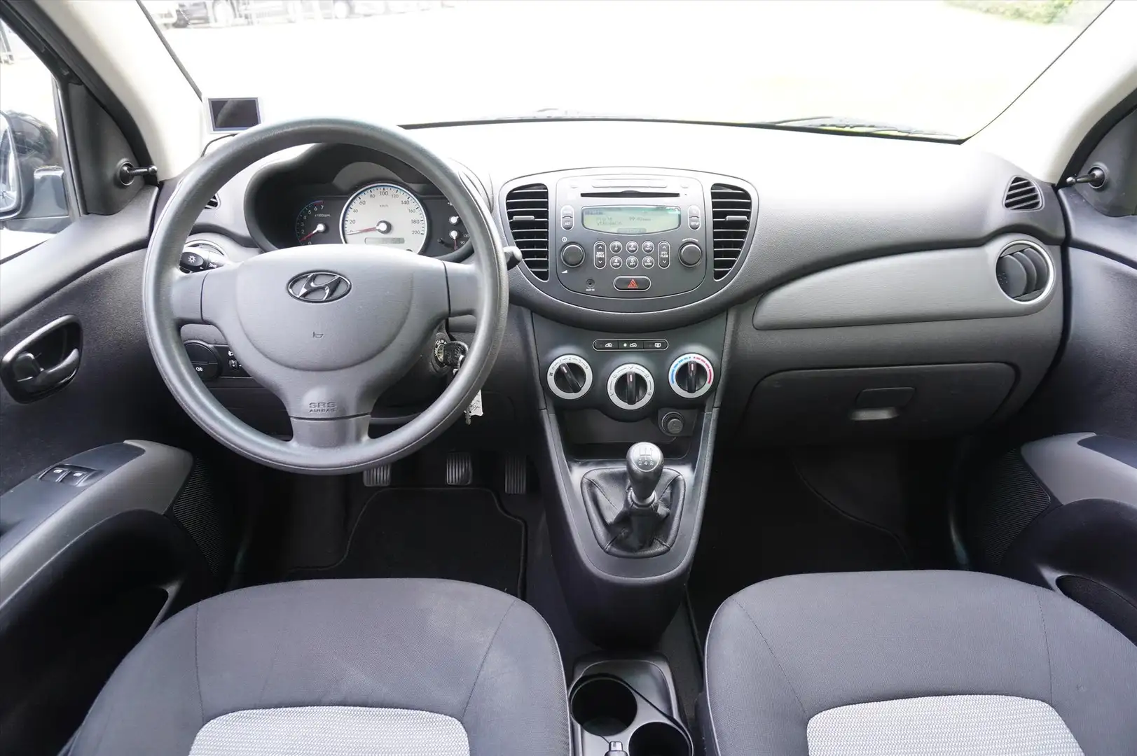 Hyundai i10 1.1i 66 pk APK tot 4 juli 2026 Schwarz - 2
