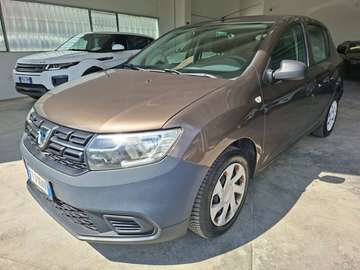 75CV / 5PORTE / DA NEOPATENTATI