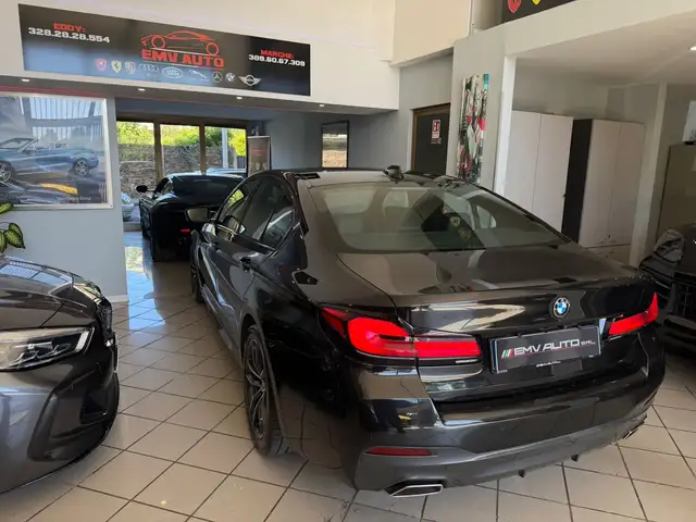 BMW 5 Series view 12