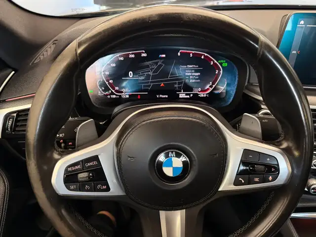 BMW 5 Series view 7